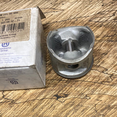 Husqvarna 371 chainsaw 50mm piston 503 69 12-71 new OEM (upstairs)