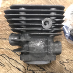 Husqvarna 288 Chainsaw Piston and Cylinder kit new OEM 54mm 544 22 31-02 (upstairs)