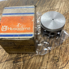 Husqvarna 242 Chainsaw Piston Assembly 503 51 32-71 NEW oem (upstairs)