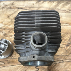 Stihl 045 AV Chainsaw 50mm OEM Piston and Cylinder Kit new OEM 1115 020 1200 (upstairs)