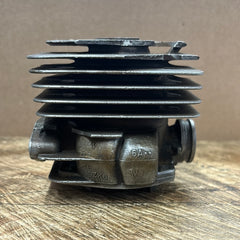 Husqvarna 372xp Chainsaw Cylinder 50mm Mahle #2