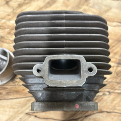 Stihl 045 AV Chainsaw 50mm OEM Piston and Cylinder Kit new OEM 1115 020 1200 (upstairs)