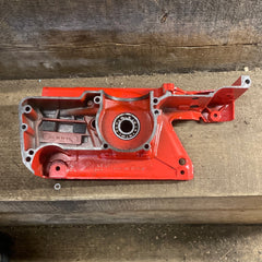 Jonsered 625 Chainsaw Crankcase Assembly 501 68 52-67 NOS (upstairs)
