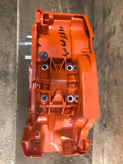 husqvarna 445, 450, 445e, 450e chainsaw crankcase tank chassis housing with bar studs New OEM 537 43 82 (BHJSP)