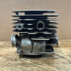Husqvarna 372xp Chainsaw Cylinder 50mm Mahle #2