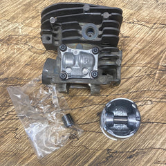Husqvarna 353 Chainsaw 45mm Piston and Cylinder 537 25 31-04 NEW OEM (upstairs)