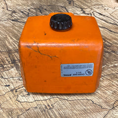 stihl 044 av chainsaw air filter cover and nut #3