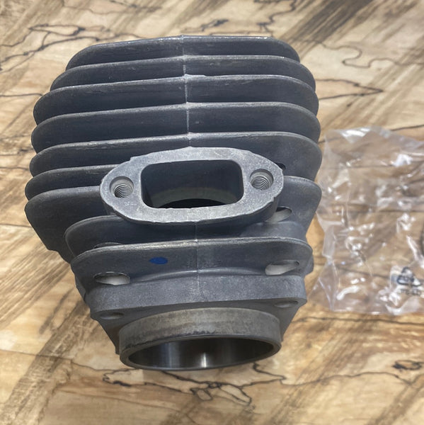 Jonsered 670 chainsaw cylinder and piston kit (with boot type intake)