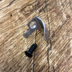 Stihl 028, 038, 026, 036 chainsaw chain catcher NEW 1125 650 7700 (st-206a)