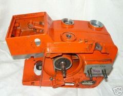 Echo CS-302 Chainsaw Crankcase Tank w/Crankshaft Rod +