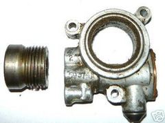 Homelite Super XL Chainsaw Oil Pump Oiler & Gear (early model, metal)