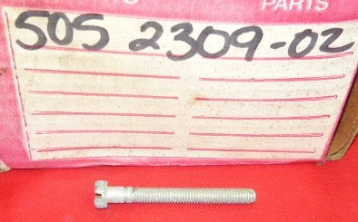 Jonsered 490 chainsaw bar tensioner screw pn 505 23 09-02 new (box B)