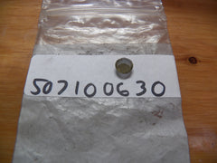 husqvarna 33, 35 chainsaw Carburetor screen NEW 507 10 06-30 (A588)