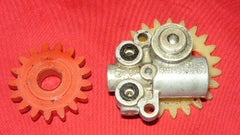 Stihl 020 AV AVP Chainsaw Oil Pump #1 with drive gear set