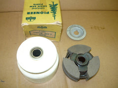 pioneer chainsaw clutch sprocket assembly part # 470789 new (box 117)