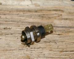 Olympic 264 F Chainsaw Ignition Off Switch