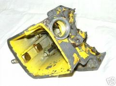 McCulloch 7-10 Auto Chainsaw Crankcase Oil Tank & Bolts