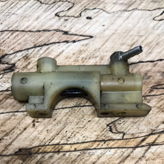 Homelite 300 Chainsaw Oil Pump Oiler