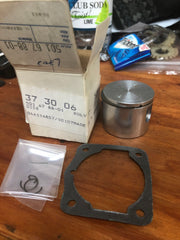 Husqvarna 44 Chainsaw Piston 501 67 88-01 and Gasket NEW