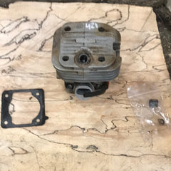 Dolmar PS-421 Chainsaw Piston and Cylinder 195 131 202