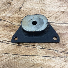 Stihl 056AV Chainsaw Rubber Fuel Tank Triangular Mount 1115 790 9900 NEW (st-204a)
