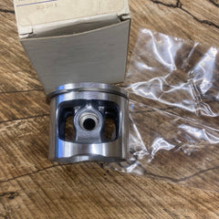 Jonsered 490 Chainsaw 44mm Windowed Piston Kit 503 10 02-01 NEW (H-2)
