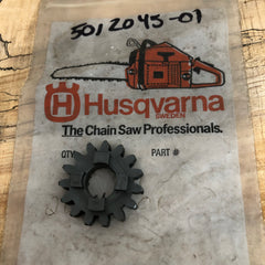 husqvarna 77, 65l chainsaw oil pump gear 501 20 45-01 new oem (h-002)