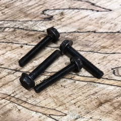 Partner R420 chainsaw set of head bolts