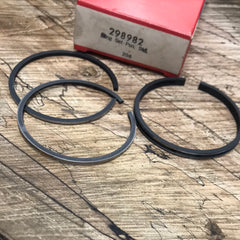 BRIGGS AND STRATTON ENGINE PISTON RING SET NEW PN 298982 (B&S Bin 8)