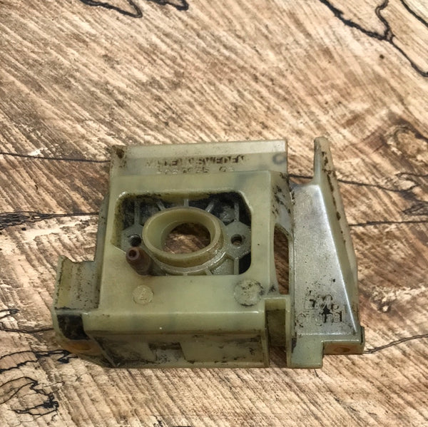 jonsered 2041, 2045 turbo chainsaw carb base mount
