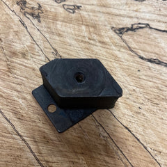 Jonsered 920 Chainsaw Cylinder Side AV Handle Mount 504 12 50-32 NEW (J-02)