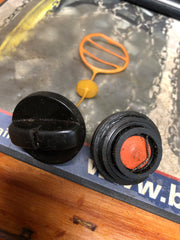 Husqvarna 65l Chainsaw Gas and Oil cap set