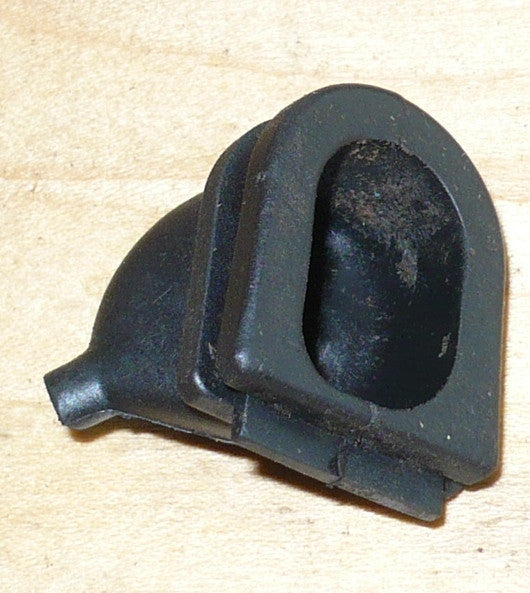 jonsered 2051, 2054 turbo chainsaw throttle cable boot