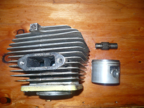 Pioneer P50 Chainsaw Piston and Cylinder