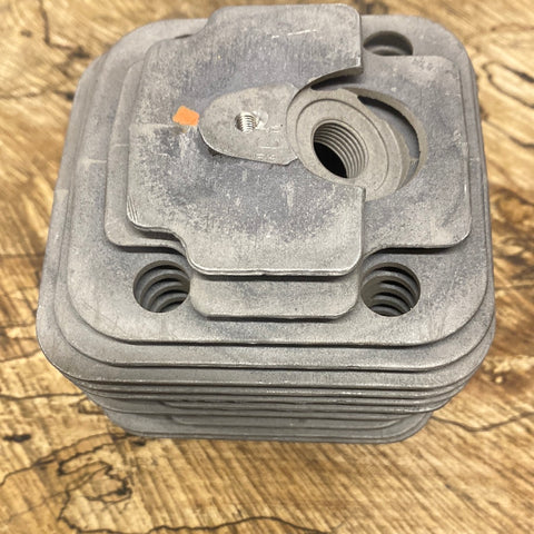husqvarna 480 cd chainsaw cylinder only new OEM 501 25 02-01 (upstairs)