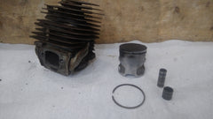 Husqvarna 562 xp chainsaw piston and cylinder kit