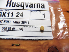 Husqvarna 41  Chainsaw Fuel Tank Vent 530 02 98-68 NEW (A588)