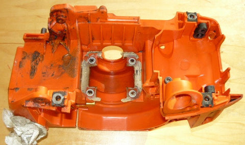 husqvarna 350 chainsaw crankcase tank chassis (equipped to take primer)