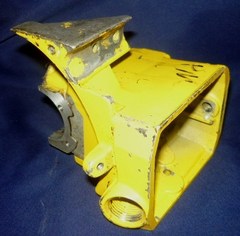 mcculloch pro mac 10-10 chainsaw yellow oil tank crankcase