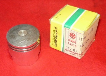 kawasaki piston part # 311901-3111E new (misc. parts bin)