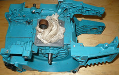 makita dcs 9000 chainsaw complete crankcase housing with crankshaft and rod