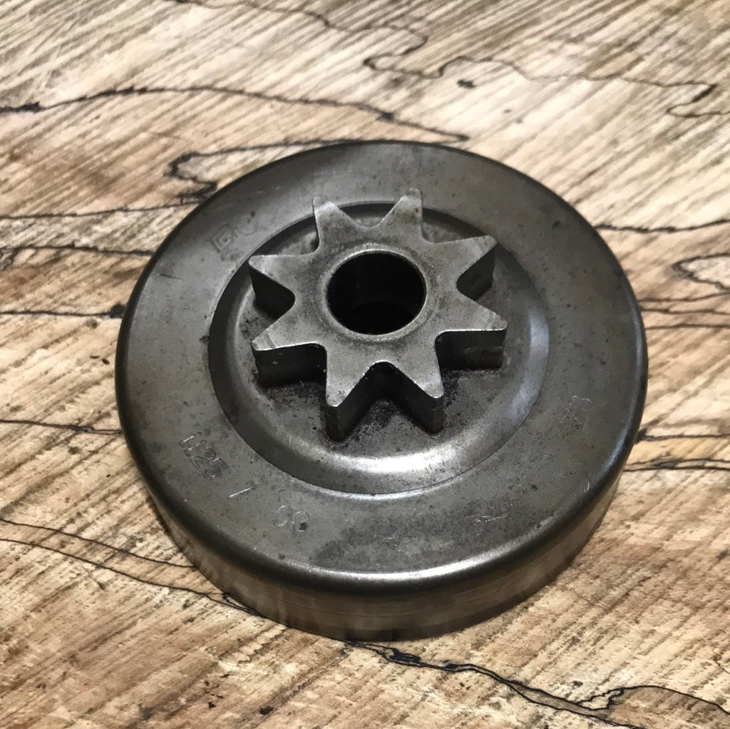 2 Sets Bar Studs and Bar Nuts Chainsaw 024 026 MS260 028 031 032 2 Sets Bar Studs and Bar Nuts Chainsaw 024 026 MS260 028 031 032