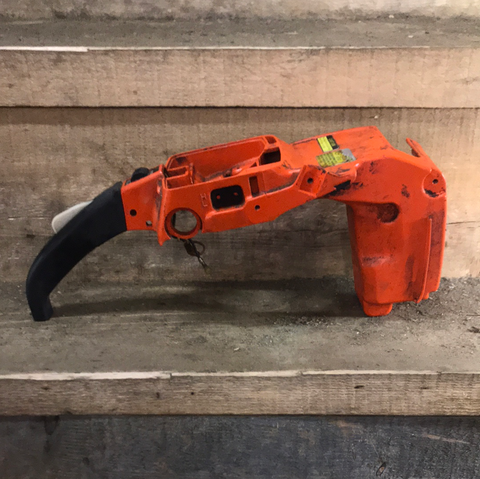 echo cs 500 vl chainsaw rear trigger handle shroud cover #2