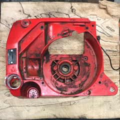jonsered 2077 chainsaw crankcase half - flywheel side 503 42 01