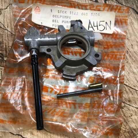 GENUINE STIHL 064 066 660 1122 OIL PUMP BRAKE COVER SHIELD W/ BOLTS OEM GENUINE STIHL 064 066 660 1122 OIL PUMP BRAKE COVER SHIELD W/ BOLTS OEM
