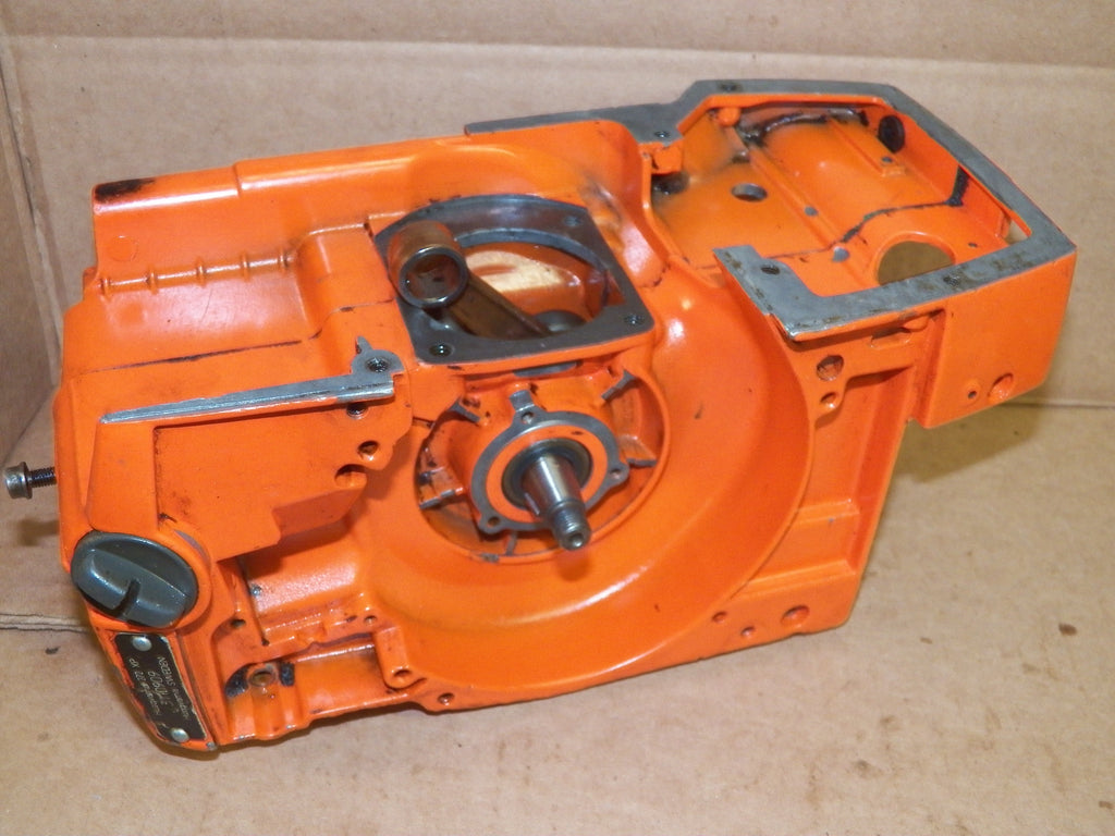 thumbnail image 2 of Replacement Chainsaw Top Cylinder Shroud Cover For Husqvarna 268, 272, 272XP, OEM Part 503406001 2 of 6