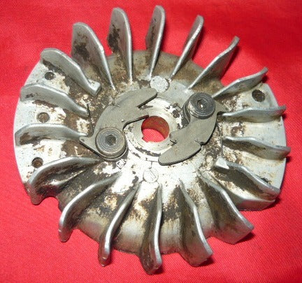 husqvarna 61, 268, 272 xp chainsaw flywheel used type 1 non cast key (part # 501 77 82-02)